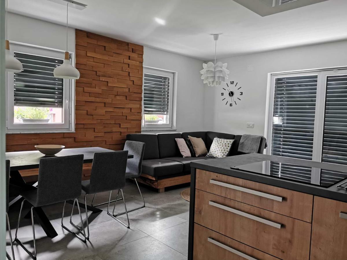 Brand New House Luna Bled Esterno foto